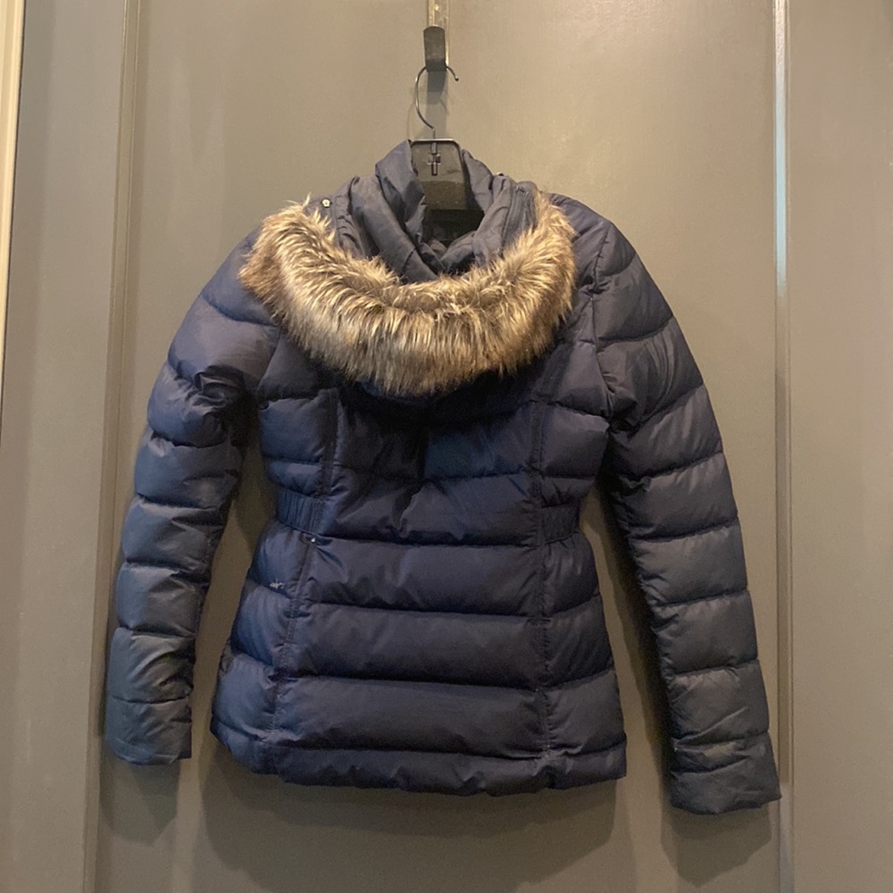 Navy female north face coat - Picture 2 of 7